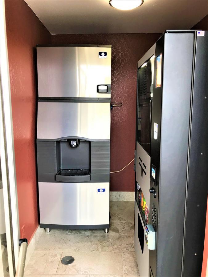 Star Plus Inn & Suites Selmer Esterno foto