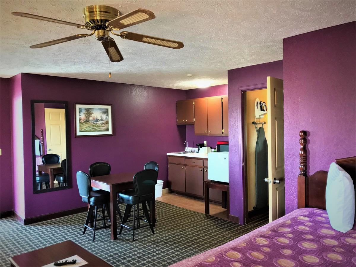 Star Plus Inn & Suites Selmer Esterno foto