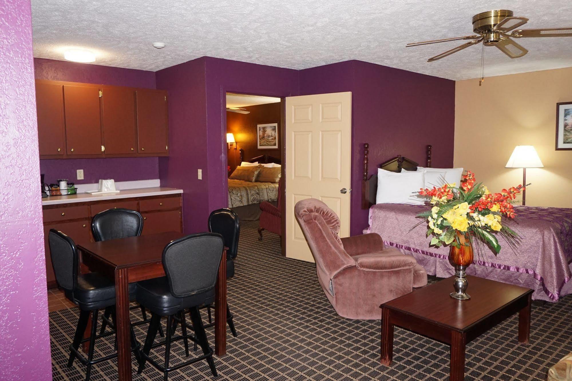 Star Plus Inn & Suites Selmer Esterno foto