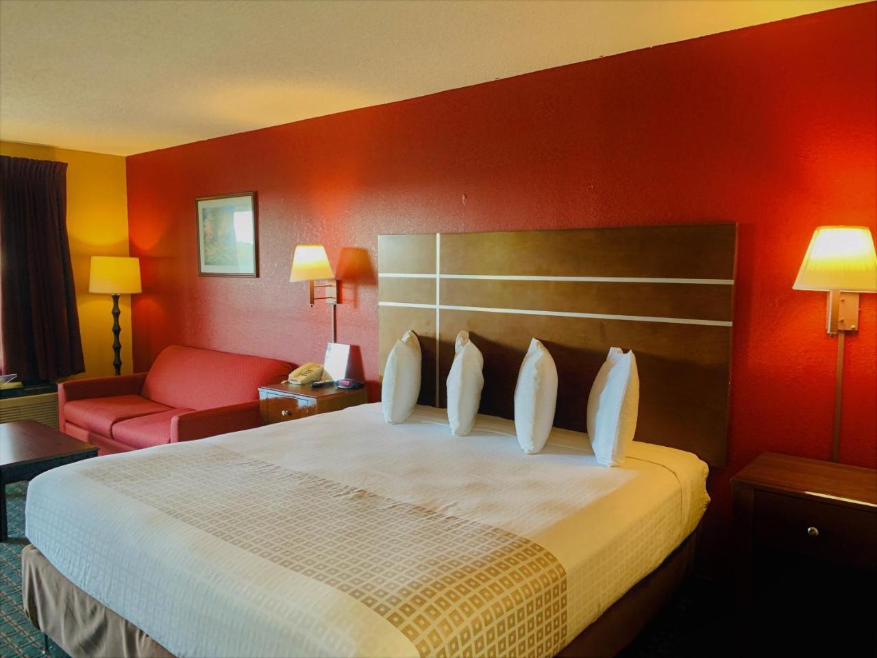 Star Plus Inn & Suites Selmer Esterno foto