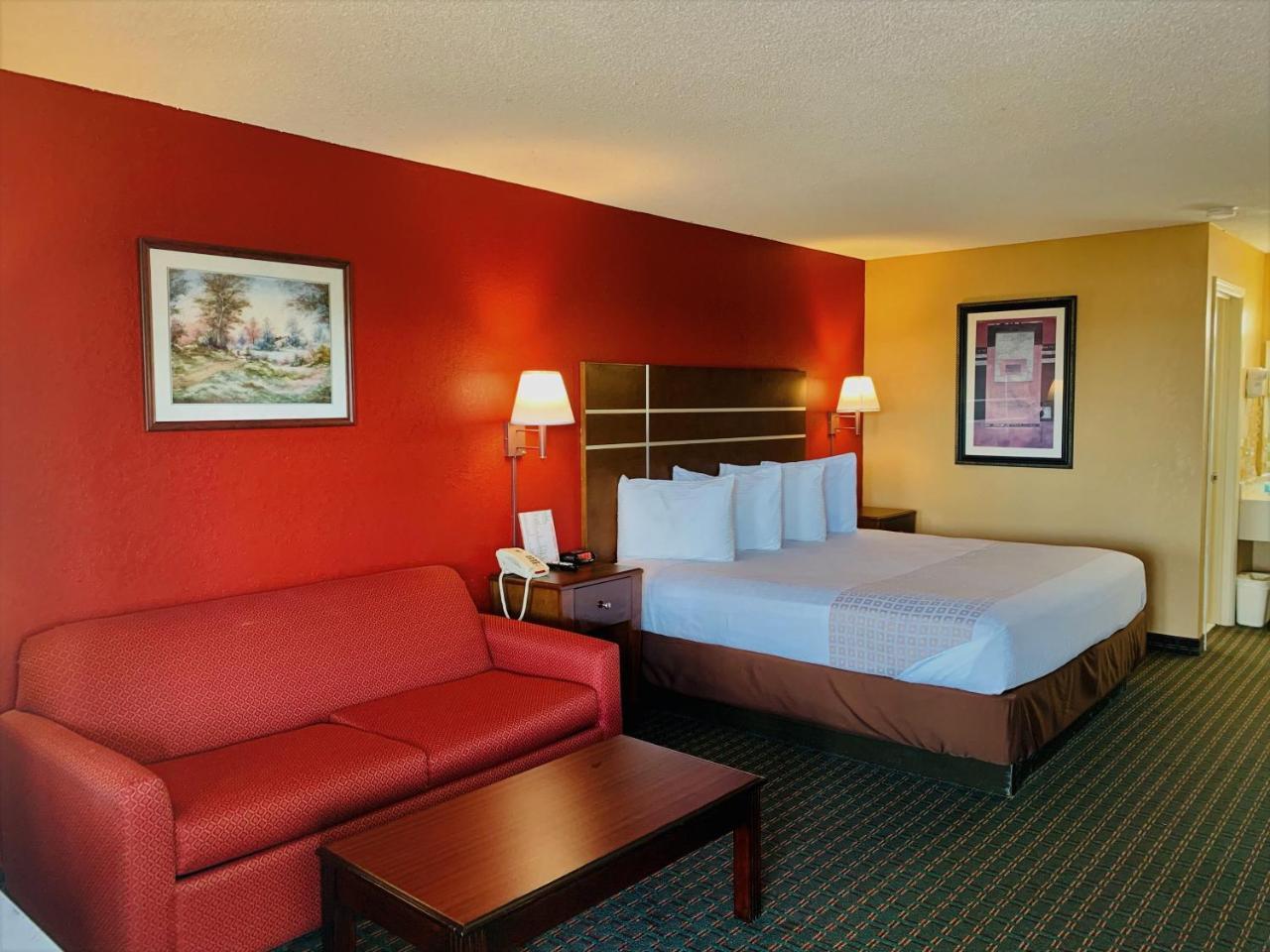 Star Plus Inn & Suites Selmer Esterno foto