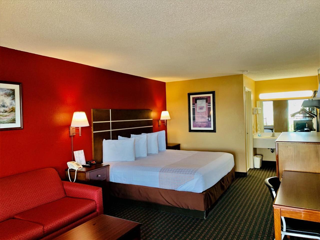 Star Plus Inn & Suites Selmer Esterno foto