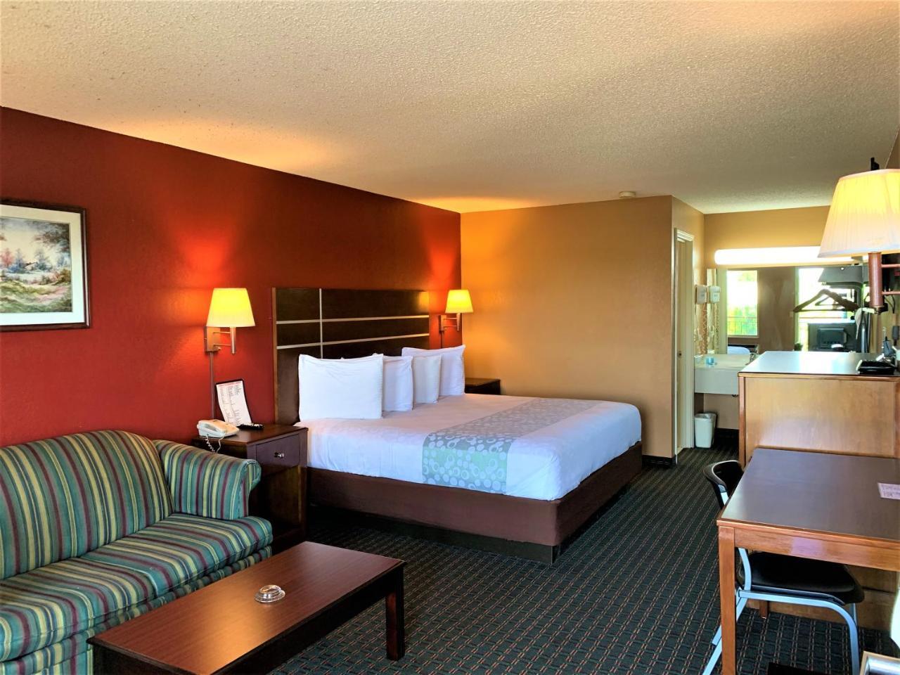 Star Plus Inn & Suites Selmer Esterno foto